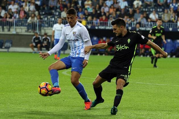 MALAGA,ESPANA NOVIEMBRE 2016: fornals en el partido entre el Malaga CF Sporting de la jornada de la liga Santander en la Rosaleda Noviembre 2016 Malaga , Espana FC Sevilla vs Dynamo Kiew - Football Champions League  xJUNIORx xFUTBOLx2015x-2016x