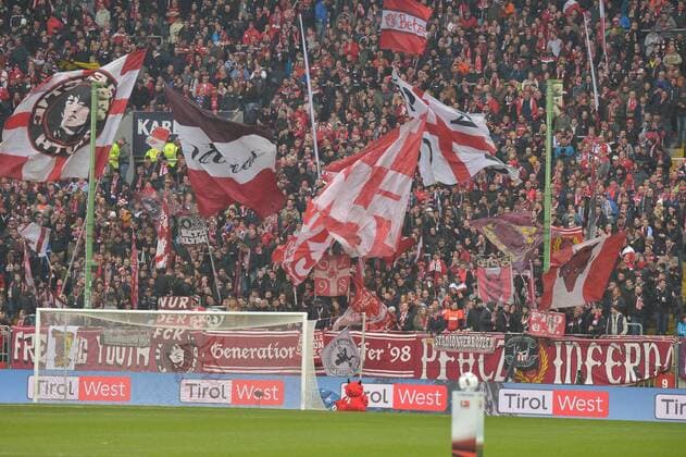 05.11.2016, xtkx, Fussball 2.Bundesliga, 1. FC Kaiserslautern - Union Berlin, emspor, v.l. FCK Fans, Kaiserslautern