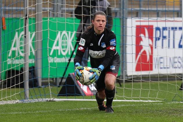 Martina Tufekovic (Torwart, TSG, 1), Freisteller, Ganzkörper, Einzelbild, Aktion, Action, Fussball, Allianz Frauen-Bundesliga, TSG 1899 Hoffenheim - FC Bayern München, xozx