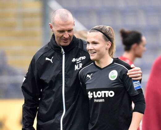 05.11.2016, xblx, Fussball 1.Bundesliga Damen, 1.FFC Frankfurt - Bayer 04 Leverkusen, emspor v.l. Trainer Matt Ross (1.FFC Frankfurt), Nadine Anstatt (1.FFC Frankfurt) Frankfurt am Main