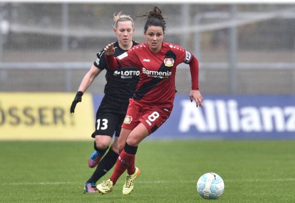 05.11.2016, xblx, Fussball 1.Bundesliga Damen, 1.FFC Frankfurt - Bayer 04 Leverkusen, emspor v.l. Marith Priessen (1.FFC Frankfurt), Ramona Petzelberger (Bayer 04 Leverkusen Damen) Frankfurt am Main