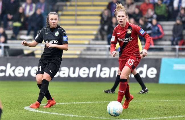 05.11.2016, xblx, Fussball 1.Bundesliga Damen, 1.FFC Frankfurt - Bayer 04 Leverkusen, emspor v.l. Tanja Pawollek (1.FFC Frankfurt), Rebecca Knaak (Bayer 04 Leverkusen Damen) Frankfurt am Main