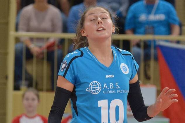 05.11.2016, xtkx, Volleyball 1.Bundesliga Damen, VC Wiesbaden - USC Muenster, emspor, v.l. Irina Kemmsies (VC Wiesbaden) , Wiesbaden