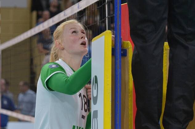 05.11.2016, xtkx, Volleyball 1.Bundesliga Damen, VC Wiesbaden - USC Muenster, emspor, v.l. Leonie Schwertmann (USC) , Wiesbaden