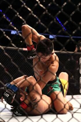 Bilder des Tages - SPORT November 5, 2016 - Mexico - EUM20161105DEP55.JPG.CIUDAD DE MEXICO Mixed Martial ArtsArtes marciales mixtas-UFC.- Aspectos de la pelea de la UFC entre el mexicano Erik Perez (short verde) y el brasileno Felipe Arantes (short amarillo), 5 de noviembre de 2016, Arena Ciudad de Mexico.  - ZUMAu78 20161105 zaf u78 109