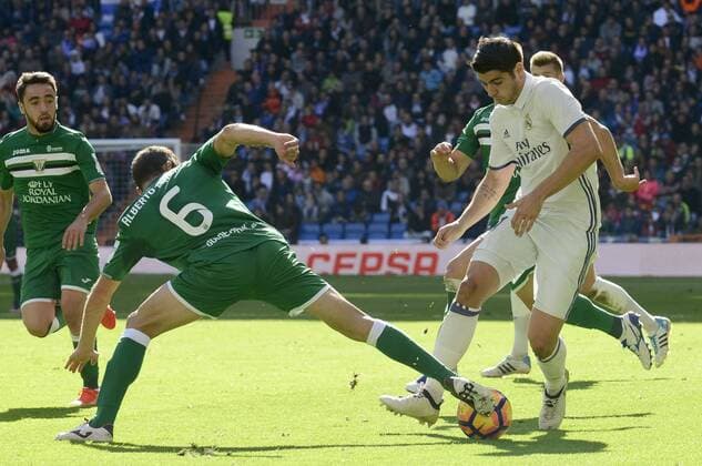 Real Madrid s player Alvaro Morata and Leganes s player Alberto Martin during a match of La Liga at Santiago Bernabeu Stadium in Madrid. November 06, Spain. 2016.  (20161106069)