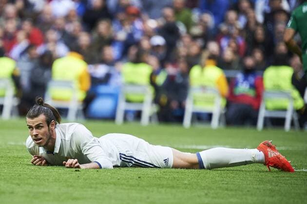 November 6, 2016 - Madrid, Spain - Gareth Bale (midfielder; Real Madrid) in action during La Liga match between Real Madrid and Deportivo Leganes at Santiago Bernabeu on November 6, 2016 in Madrid Real Madrid v Deportivo Leganes, La Liga football match  - ZUMAg15_ 20161106_zaf_g15_063