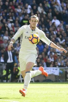 Real Madrid s player Gareth Bale during a match of La Liga at Santiago Bernabeu Stadium in Madrid. November 06, Spain. 2016.  (20161106074)