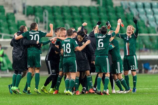 Slask radosc joy after winning the match LOTTO Ekstraklasa Professional Polish football league Slask Wroclaw - Zaglebie Lubin  161106_1SB1058