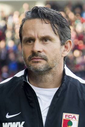 Augsburg-Trainer Dirk SCHUSTER (A). Fussball, FC Ingolstadt (IN) - FC Augsburg (A) 0:2, Bundesliga, 10.Spieltag, Saison 2016 2017, am 05.11.2016 in Ingolstadt A U D I S P O R T P A R K Deutschland. Â