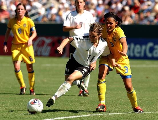 Oct. 12, 2003 - Carson, CALIFORNIA, UNITED STATES - K33304FB .FIFA WOMEN S WORLD CUP USA 2003 GERMANY vs..SWEDEN FINAL GAME. AT THE HOME DEPOT CENTER,.CARSON, CA..10 12 2003. .GERMANY vs. SWEDEN GERMANY VS SWEDEN FB - ZUMAg108 20031012_gaf_g108_024