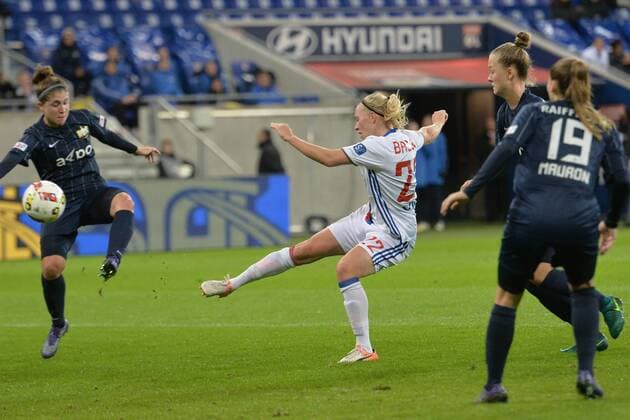 Fußball, Damen, CL, Olympique Lyon - FC Zürich Pauline Bremer (lyon) - Fussball Damen, Champions League, Olympique Lyon vs. FC Zürich - 09 11 2016 FredericChambert Panoramic 