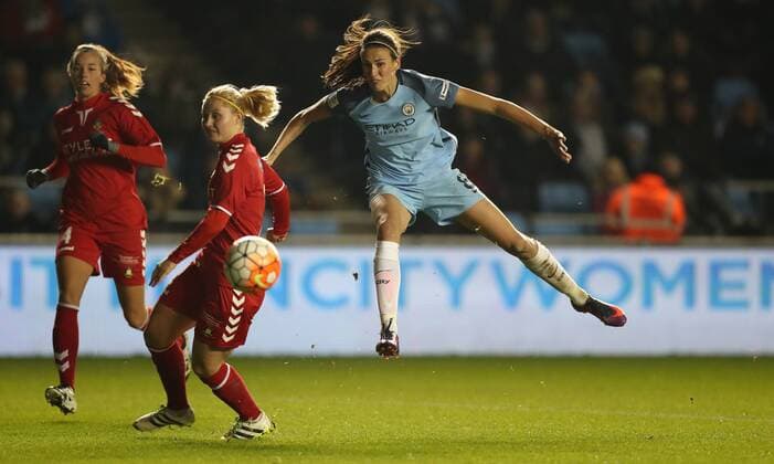 Jill Scott of Manchester City Women has a shot during the Women s Champions League last 16 tie, first leg between Manchester City Women and Brondby IF at the Academy Stadium. Photo credit should read: Lynne Cameron Sportimage EDITORIAL USE ONLY. No use with unauthorised audio, video, data, fixture lists, club league logos or live services. Online in-match use limited to 120 images, no video emulation. No use in betting, games or single club league player publications.