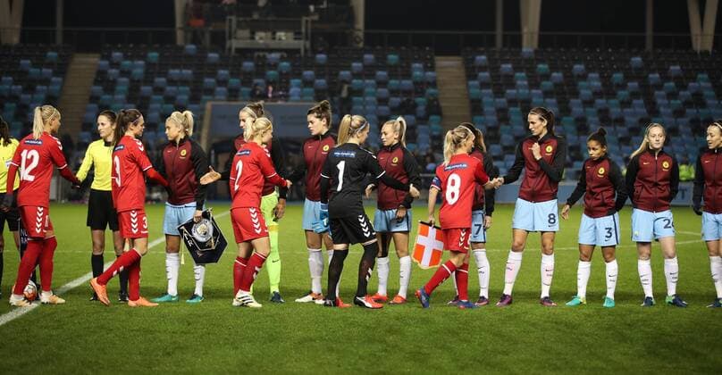 Manchester City Women shake hands with Brondby IF before the Champions League last 16 tie, first leg between Manchester City Women and Brondby IF at the Academy Stadium. Photo credit should read: Lynne Cameron Sportimage EDITORIAL USE ONLY. No use with unauthorised audio, video, data, fixture lists, club league logos or live services. Online in-match use limited to 120 images, no video emulation. No use in betting, games or single club league player publications.