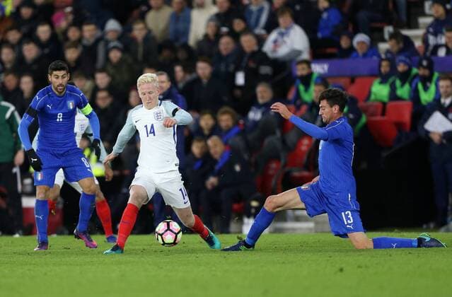 England s Will Hughes in action during the Under 21 International Friendly Länderspiel match at the St Mary s Stadium, Southampton. Picture date November 10th, 2016 Pic David Klein Sportimage EDITORIAL USE ONLY. No use with unauthorised audio, video, data, fixture lists, club league logos or live services. Online in-match use limited to 120 images, no video emulation. No use in betting, games or single club league player publications.
