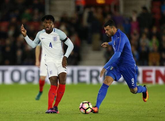 England s Nathaniel Cholabah in action during the Under 21 International Friendly Länderspiel match at the St Mary s Stadium, Southampton. Picture date November 10th, 2016 Pic David Klein Sportimage EDITORIAL USE ONLY. No use with unauthorised audio, video, data, fixture lists, club league logos or live services. Online in-match use limited to 120 images, no video emulation. No use in betting, games or single club league player publications.