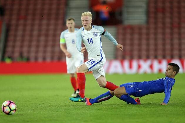 England s Will Hughes tussles with Italy s Alberto Grassi during the Under 21 International Friendly Länderspiel match at the St Mary s Stadium, Southampton. Picture date November 10th, 2016 Pic David Klein Sportimage EDITORIAL USE ONLY. No use with unauthorised audio, video, data, fixture lists, club league logos or live services. Online in-match use limited to 120 images, no video emulation. No use in betting, games or single club league player publications.