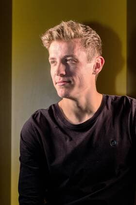 Niklas Hauptmann beim Fotoshooting. Niklas Hauptmann