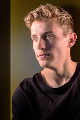 Niklas Hauptmann beim Fotoshooting. Niklas Hauptmann