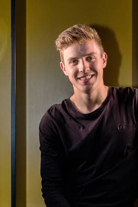 Niklas Hauptmann beim Fotoshooting. Niklas Hauptmann