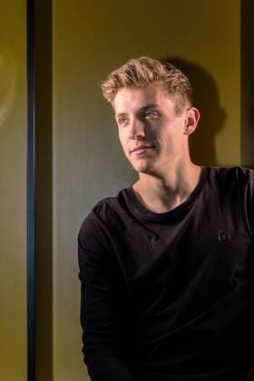 Niklas Hauptmann beim Fotoshooting. Niklas Hauptmann