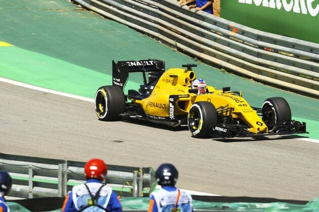 Brazil Grand Prix Formula 1 2016 SÃO PAULO, SP - 11.11.2016: BRAZIL GRAND PRIX FORMULA 1 2016 - In the photo the pilot Sergey Sirokin team Renault F! Team. First day of free practice for the Brazil Grand Prix Formula 1 in 2016 held at the Interlagos Circuit. (Photo: Aloisio Mauricio Fotoarena) x1228599x  AloisioxMauricio