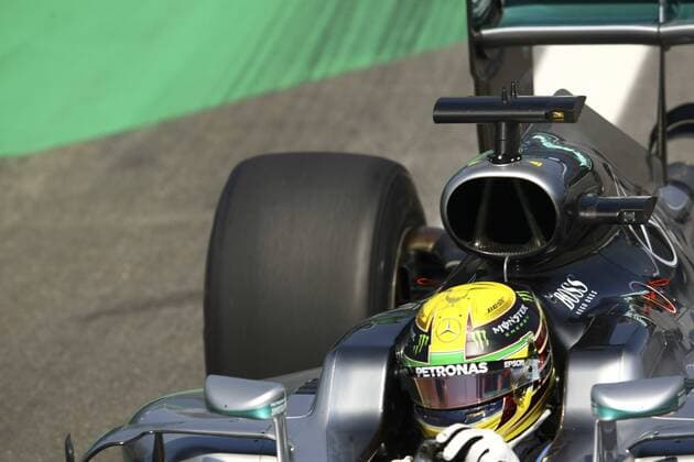 Brazil Grand Prix Formula 1 2016 SÃO PAULO, SP - 11.11.2016: BRAZIL GRAND PRIX FORMULA 1 2016 - In the picture the Lewis Hamilton team Mercedes AMG Petronas F1 Team. First day of free practice for the Brazil Grand Prix Formula 1 in 2016 held in Interlagos.Primeiro free training day Autodrome for the Brazil Grand Prix Formula 1 in 2016 held at the Interlagos Circuit. (Photo: Aloisio Mauricio Fotoarena) x1228609x  AloisioxMauricio