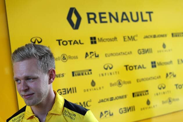 Brazilian Grand Prix, Sao Paulo 10 - 13 November 2016 10.11.2016 - Kevin Magnussen (DEN) Renault F1 Team RS16 