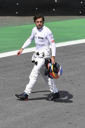 Formula 1 F1 Grand Prix of Brazil test day at Interlagos circuit. In this picture, Fernando Alonso after having crashed. xRUBIOx  RV RACING PRESS