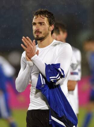 11.11.2016, Fussball WM-Qualifikation Europa, 4. Spieltag Gruppe C, Republik San Marino - Deutschland, im Stadio Olimpico in Serravalle, San Marino. Mats Hummels (Deutschland) 