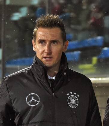 11.11.2016, Fussball WM-Qualifikation Europa, 4. Spieltag Gruppe C, Republik San Marino - Deutschland, im Stadio Olimpico in Serravalle, San Marino. Trainer-Assistent Miroslav Klose (Deutschland) 