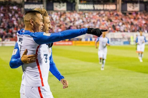 USA s Bobby Wood (7) celebrates his goal during the Men s International Soccer World Cup Qualifier match between Mexico and the United States at MAPFRE Stadium on Nov 11, 2016 in Columbus, OH. CSM Soccer 2016: Mexico vs United States NOV 11 - ZUMAc04_ 20161111_zaf_c04_208