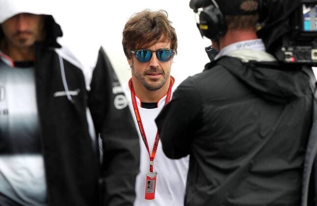 Brazil Grand Prix Formula 1 2016 SÃO PAULO, SP - 12.11.2016: BRAZIL GRAND PRIX FORMULA 1 2016 - Fernando Alonso (ESP) McLaren Honda F1 Team arrives to the second official training of the Brazil Grand Prix Formula 1 in 2016 held at the Interlagos Circuit on the morning of Friday. (Photo: Rodolfo Buhrer La Imagem Fotoarena) x1229037x  RodolfoxBuhrer