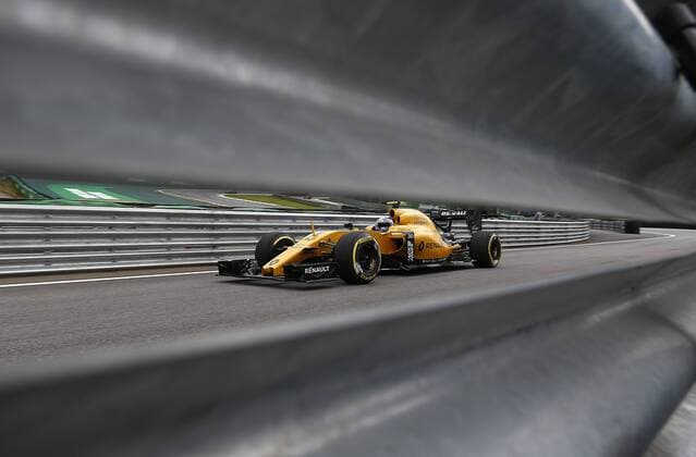 Brazil Grand Prix Formula 1 2016 SÃO PAULO, SP - 12.11.2016: BRAZIL GRAND PRIX FORMULA 1 2016 - Jolyon Palmer (ING) Renault F1 Team during the third practice session of the Brazil Grand Prix Formula 1 in 2016 held at the Interlagos Circuit on the morning of Friday. (Photo: Rodolfo Buhrer La Imagem Fotoarena) x1229144x  RodolfoxBuhrer
