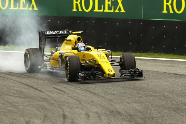 Brazil Grand Prix Formula 1 2016 SÃO PAULO, SP - 12.11.2016: BRAZIL GRAND PRIX FORMULA 1 2016 - In the picture the Jolyon Palmer pilot team Renault F1 Team. Second day of training for the Brazil Grand Prix Formula 1 in 2016 held at the Interlagos Circuit. (Photo: Aloisio Mauricio Fotoarena) x1229261x  AloisioxMauricio