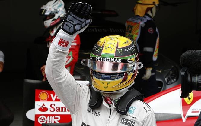 Brazil Grand Prix Formula 1 2016 SÃO PAULO, SP - 12.11.2016: BRAZIL GRAND PRIX FORMULA 1 2016 - Lewis Hamilton (GBR) Mercedes AMG Petronas F1 Team celebrates pole position after the official training of the Brazil Grand Prix Formula 1 2016 held at the Interlagos Circuit on the morning of Friday. (Photo: Rodolfo Buhrer La Imagem Fotoarena) x1229298x  RodolfoxBuhrer