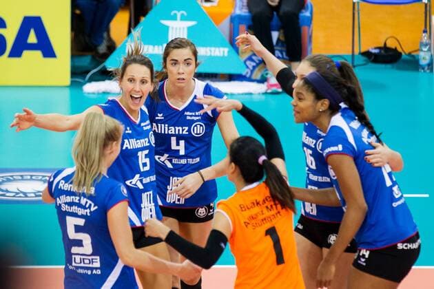 Jubel Jennifer Pettke (15 MTV), Valerie Nichol (4 MTV) und Michaela Mljenkova (16 MTV), Aiyana Whitney (14 MTV); Volleyball Bundesliga: Allianz MTV Stuttgart vs VfB 91 Suhl, SCHARRena, Stuttgart Germany, 20161113; Stuttgart Copyright: xWuechnerx xEibner-Pressefotox EP_nwr