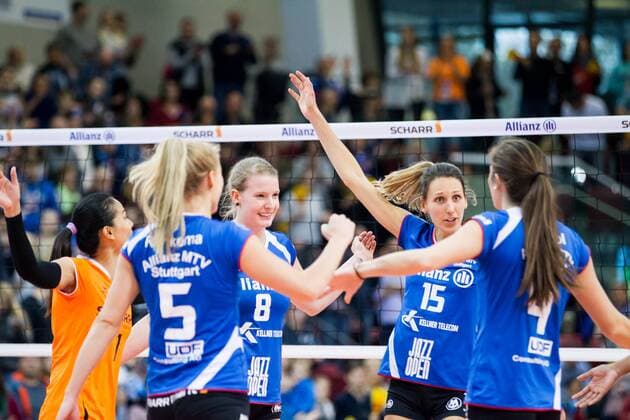 Jubel Julia Schaefer (8 MTV) und Jennifer Pettke (15 MTV); Volleyball Bundesliga: Allianz MTV Stuttgart vs VfB 91 Suhl, SCHARRena, Stuttgart Germany, 20161113; Stuttgart Copyright: xWuechnerx xEibner-Pressefotox EP_nwr