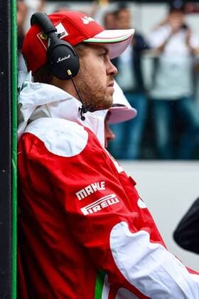Sebastian Vettel (Scuderia Ferrari)mit Kopfhoerern der Firma Marshall, Grosser Preis von Brasilien 2016, Motorsport, Formel 1, 13.11.2016, Interlagos Copyright: xAndre Eibner-Pressefotox EP_JAE