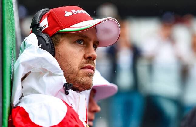 Sebastian Vettel (Scuderia Ferrari)mit Kopfhoerern der Firma Marshall im Regen, Grosser Preis von Brasilien 2016, Motorsport, Formel 1, 13.11.2016, Interlagos Copyright: xAndre Eibner-Pressefotox EP_JAE