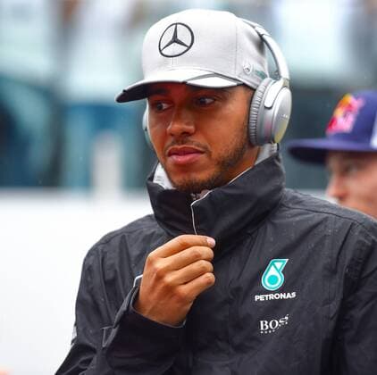 Lewis Hamilton (Mercedes AMG Petronas Formula One Team) mit Kopfhoerern, Grosser Preis von Brasilien 2016, Motorsport, Formel 1, 13.11.2016, Interlagos Copyright: xAndre Eibner-Pressefotox EP_JAE