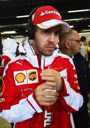 Sebastian Vettel (Scuderia Ferrari) trinkt, Grosser Preis von Brasilien 2016, Motorsport, Formel 1, 13.11.2016, Interlagos Copyright: xAndre Eibner-Pressefotox EP_JAE