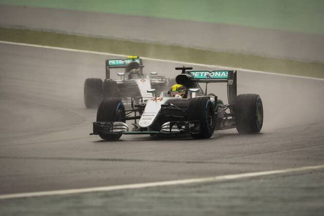 Grande Pr?mio do Brasil de F?rmula 1 2016 SÃO PAULO, SP - 13.11.2016: GRANDE PRÊMIO DO BRASIL DE FÓRMULA 1 2016 - In the picture the Lewis Hamilton team Mercedexs AMG Petronas F1 Team. Brazil Grand Prix Formula 1 in 2016 held this Sunday (13) at Autodrome Interlagos.Grande Prix of Brazil Formula 1 in 2016 held this Sunday (13) at the Interlagos Circuit. (Photo: Aloisio Mauricio Fotoarena) x1229545x  AloisioxMauricio