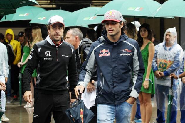 Fußball, WM Quali, Training Nationalteam Schweden in Budapest Brazilian Grand Prix, Sao Paulo 10 - 13 November 2016 13.11.2016 - Fernando Alonso (ESP) McLaren Honda MP4-31 and Carlos Sainz Jr (ESP) Scuderia Toro Rosso STR11 