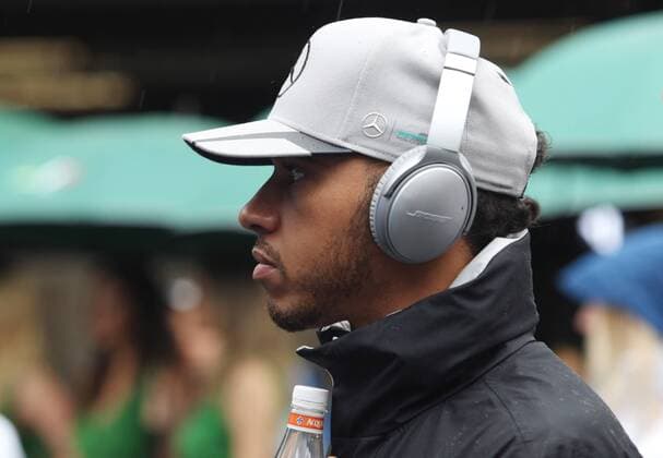 Fußball, WM Quali, Training Nationalteam Schweden in Budapest Brazilian Grand Prix, Sao Paulo 10 - 13 November 2016 13.11.2016 - Lewis Hamilton (GBR) Mercedes AMG F1 W07 Hybrid 