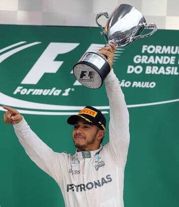 Grande Pr?mio do Brasil de F?rmula 1 2016 SÃO PAULO, SP - 13.11.2016: GRANDE PRÊMIO DO BRASIL DE FÓRMULA 1 2016 - Lewis Hamilton (GBR) Mercedes AMG Petronas F1 Team celebrates victory during the Brazil Grand Prix Formula 1 in 2016 held at the Interlagos Circuit on Sunday. (Photo: Rodolfo Buhrer La Imagem Fotoarena) x1229649x  RodolfoxBuhrer