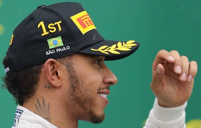 Grande Pr?mio do Brasil de F?rmula 1 2016 SÃO PAULO, SP - 13.11.2016: GRANDE PRÊMIO DO BRASIL DE FÓRMULA 1 2016 - Lewis Hamilton (GBR) Mercedes AMG Petronas F1 Team celebrates victory during the Brazil Grand Prix Formula 1 in 2016 held at the Interlagos Circuit on Sunday. (Photo: Rodolfo Buhrer La Imagem Fotoarena) x1229699x  RodolfoxBuhrer