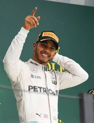 Lewis Hamilton (Mercedes AMG Petronas Formula One Team) bejubelt seinen Sieg, Grosser Preis von Brasilien 2016, Motorsport, Formel 1, 13.11.2016, Interlagos Copyright: xAndre Eibner-Pressefotox EP_JAE