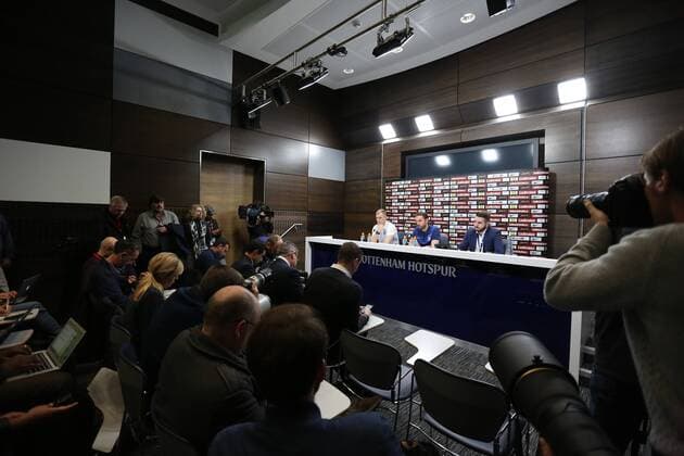 England s Gareth Southgate and Joe Hart during their press conference PK Pressekonferenz at Tottenham Hotspur training centre, London. Picture date November 14th, 2016 Pic David Klein Sportimage EDITORIAL USE ONLY. No use with unauthorised audio, video, data, fixture lists, club league logos or live services. Online in-match use limited to 120 images, no video emulation. No use in betting, games or single club league player publications.