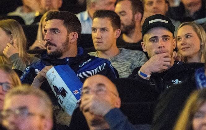 14.11.2016, xfux, Fussball 1.Bundesliga, SV Darmstadt 98 Kinopremiere 90 Minuten 98 im Kinopolis in Darmstadt, emspor emonline deloka, v.l. Benjamin Gorka (SV Darmstadt 98), Felix Platte (SV Darmstadt 98) Darmstadt